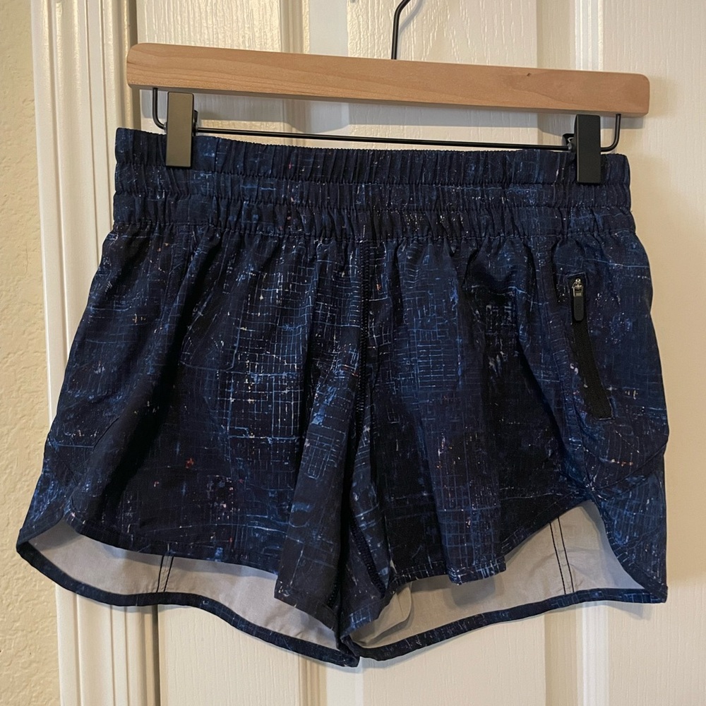 Lululemon Tracker shorts - size 8
